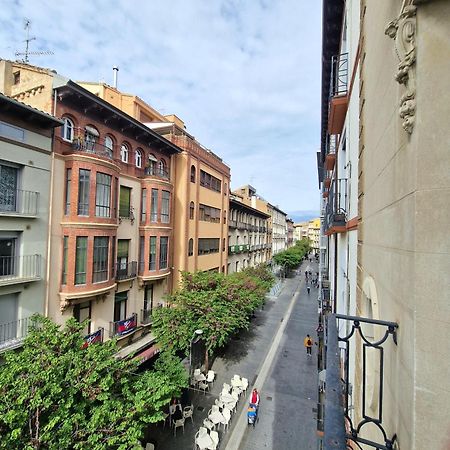 הואסקה Hostal Rugaca מראה חיצוני תמונה